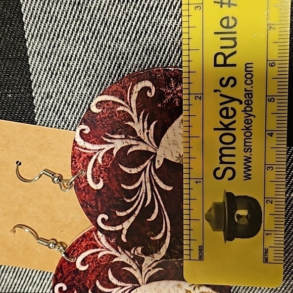 Wooden handmade Christmas  Deer earrings Red & White New 2 1/2 Circles - Picture 5 of 6